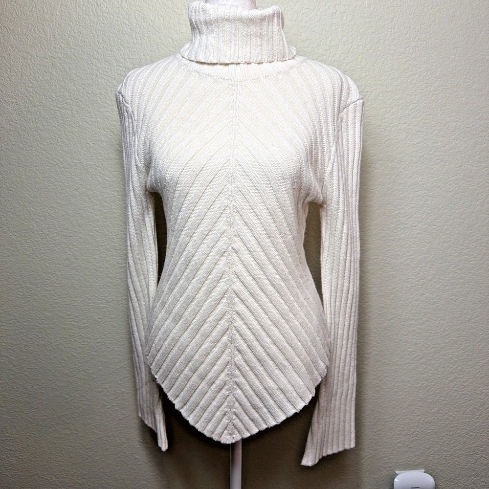 Next Era Turtleneck Knit Sweater L Cream Pointed Chevron Hem Ribbed Shabby Chic